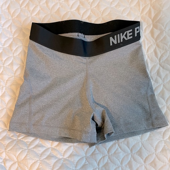 NIKE 3” Bike Shorts - Picture 1 of 3
